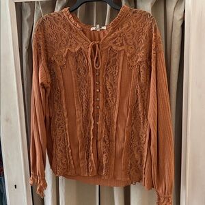 Gimmicks by BKE Rust Lace Blouse